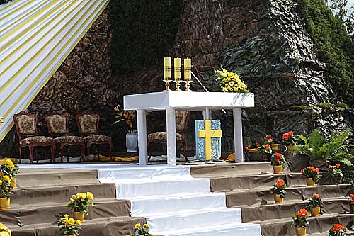 Ołtarz ul.Dojazd - Boże Ciało 2011. Karczew
